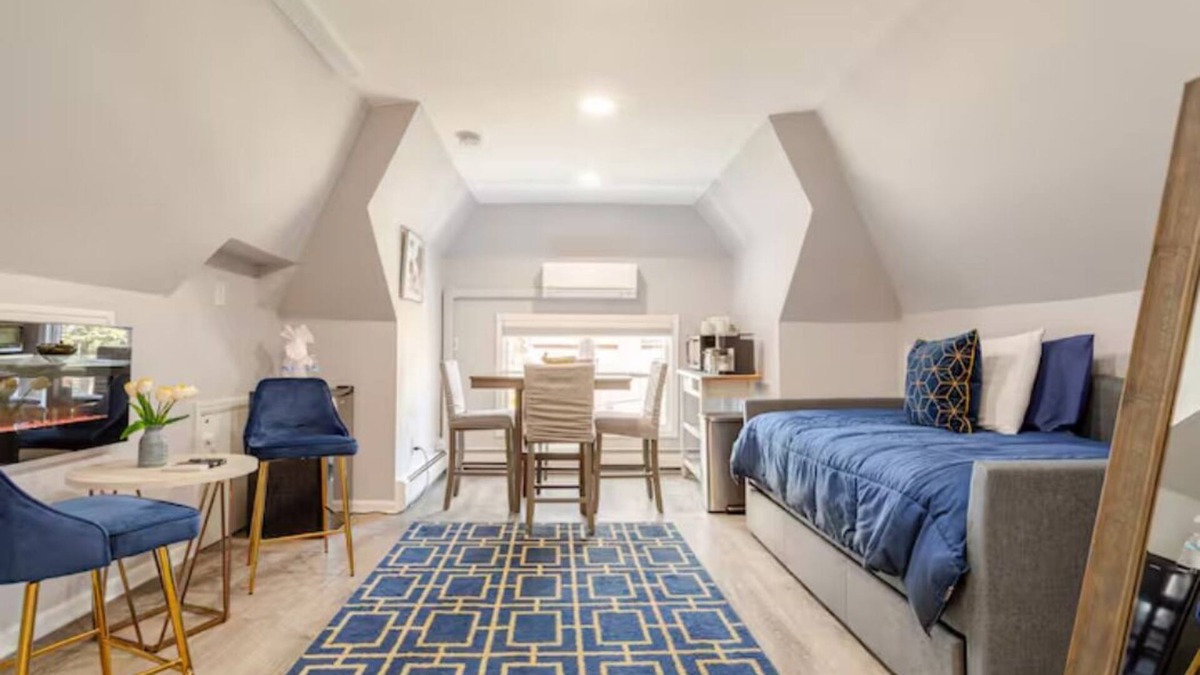 New Rochelle Apartment | Charming studio in marvelous New Rochelle with WiFi, AC