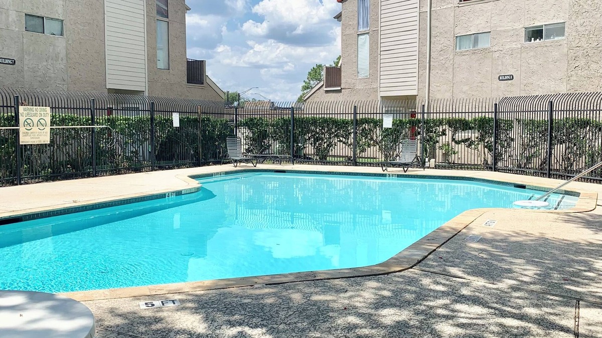 Westchase Apartment | Charming Studio Located in Asian Town , Southwest Houston