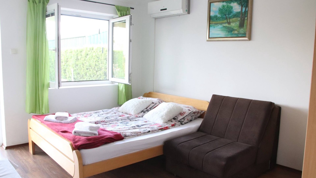 Palic Apartment | Charming studio Masa with pool