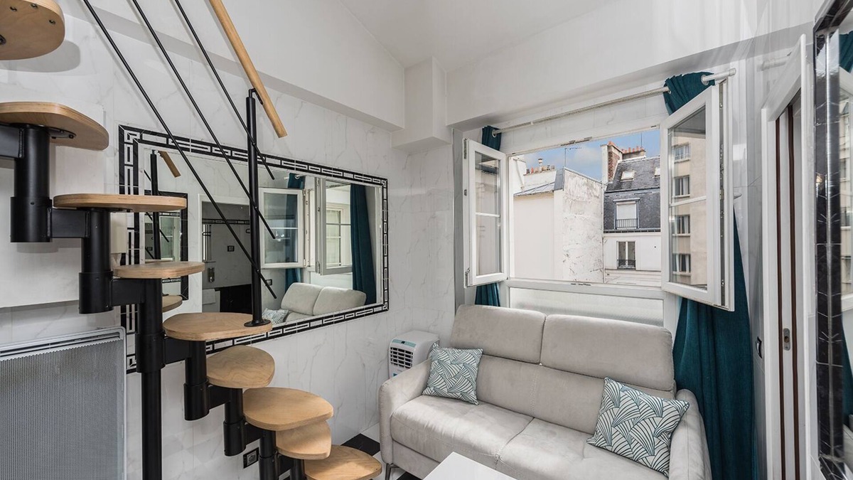 8th Arrondissement Apartment | Charming studio near Champs-Élysées