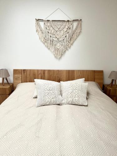 Tuchomerice Apartment | Charming studio near Prague Airport