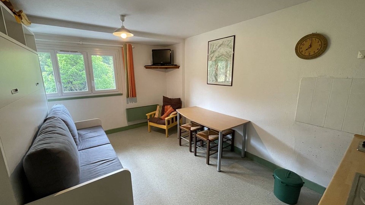 Laveissiere Apartment | Charming Studio Near Ski Slopes with Great Amenities