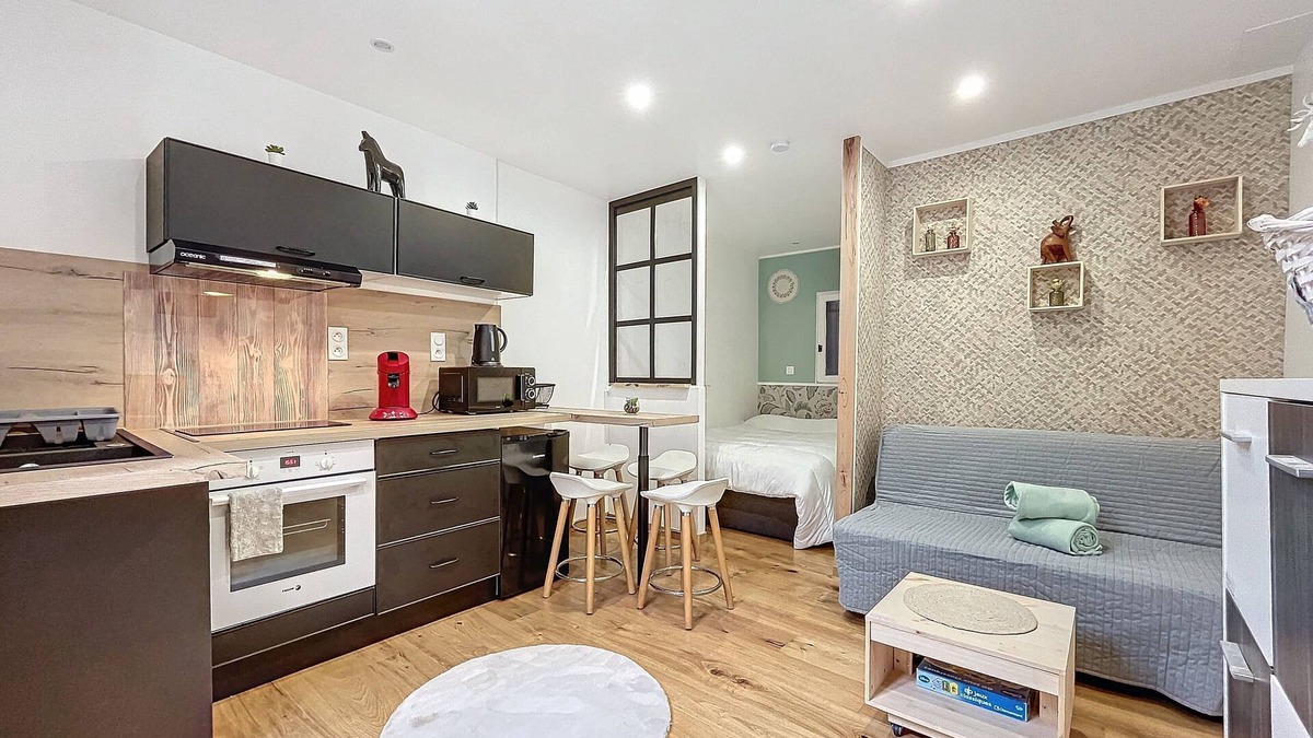 Centre Historique Apartment | Charming studio near the city center of Narbonne