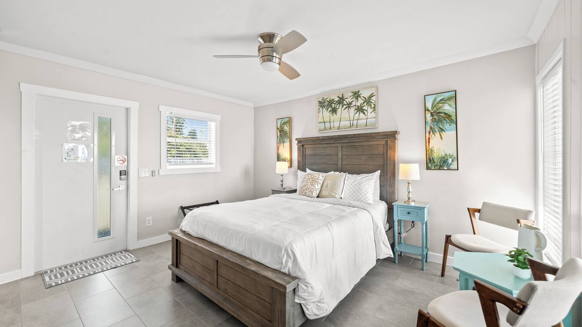 Orlando Beach Condo | Charming Studio Suite- Steps from Private Beach Access, Fire Pit, & BBQ Grills 🌴