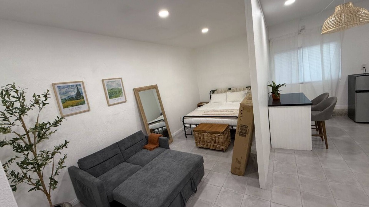 Colton Apartment | Charming studio