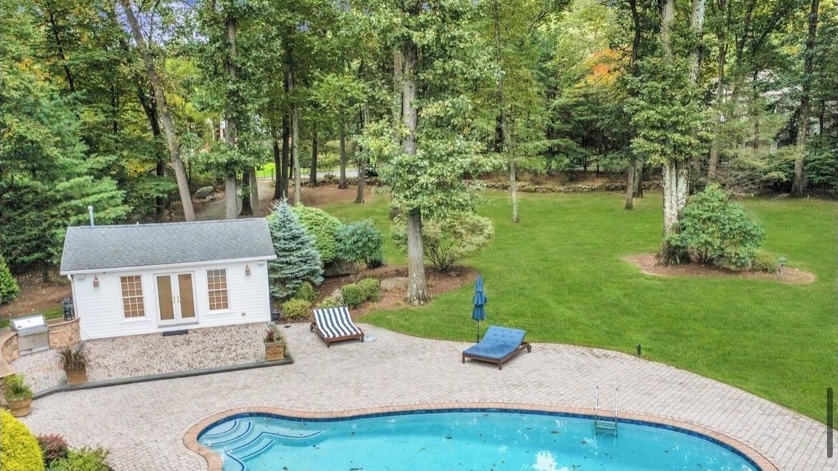 Franklin Lakes Cottage | Charming Studio Cottage with Pool Access