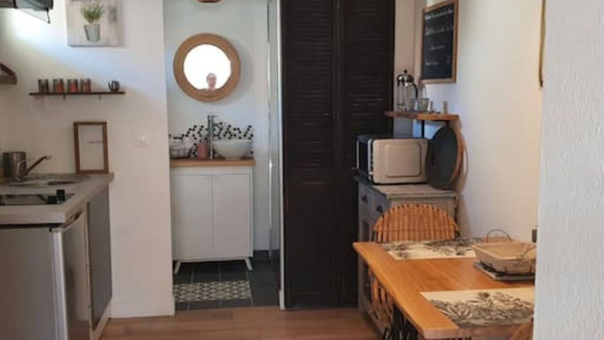 Lestonat - Monsejour Apartment | Charming studio with sofa bed