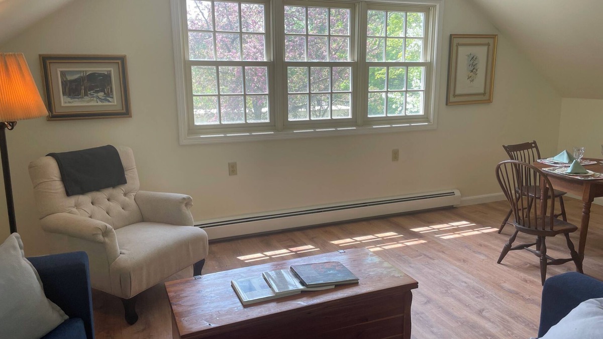 St. Albans Apartment | Charming studio with WiFi and AC in gorgeous St. Albans