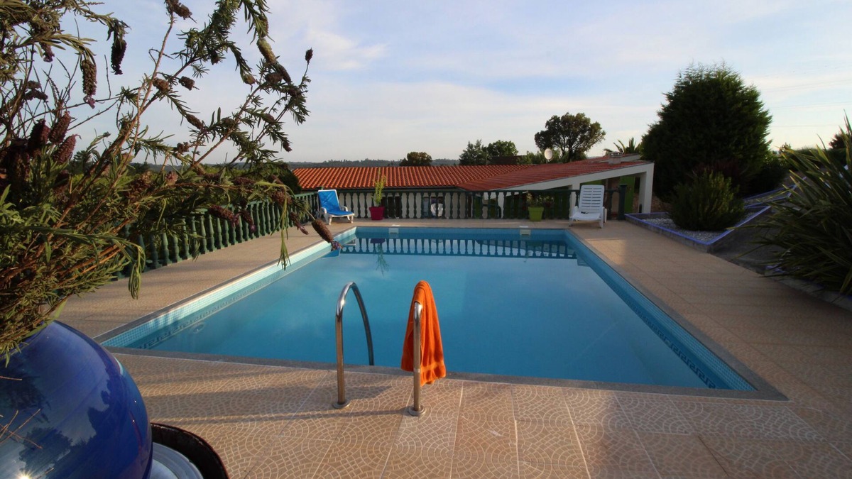 Coja House | Charming Summer Resort for up to 20 people with pool, near the Serra da Estrela