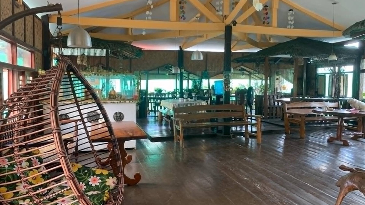 Coron Hotel | "Charming Sunrise Pension House: Budget-Friendly Comfort Steps from Coron Pier"