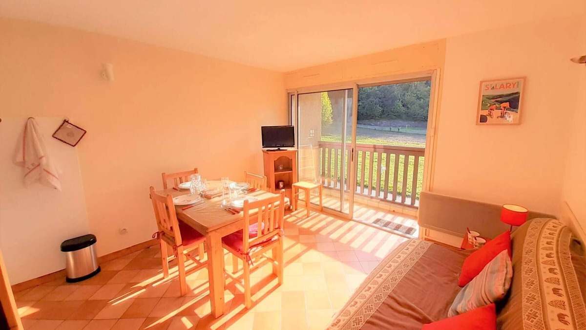 Saint-Lary-Soulan Apartment | Charming T2 in Saint-Lary-Soulan with balcony, parking, and ski locker