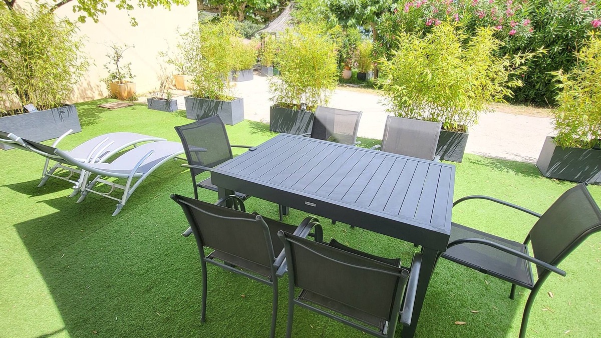 Le Lavandou Apartment | Charming T3 Mazet in Mas Provençal 100m from the beach/D