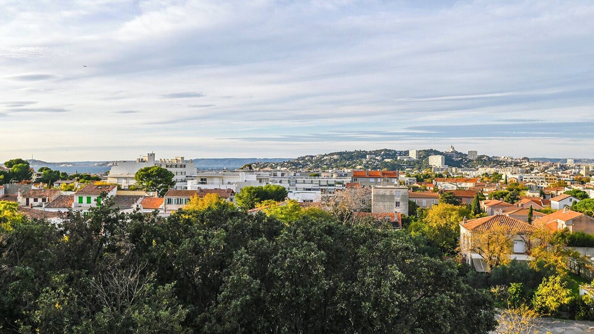 Mazargues Apartment | Charming T3 with WiFi - balcony and view