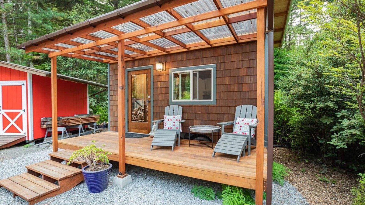 Fort Bragg Apartment | Charming Tiny House nestled in the redwoods, less than a mile from the beach.