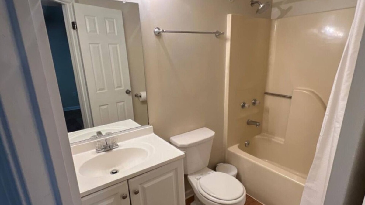 Windsor Mill House | Charming townhome with WiFi and fitness room in lovely Woodlawn
