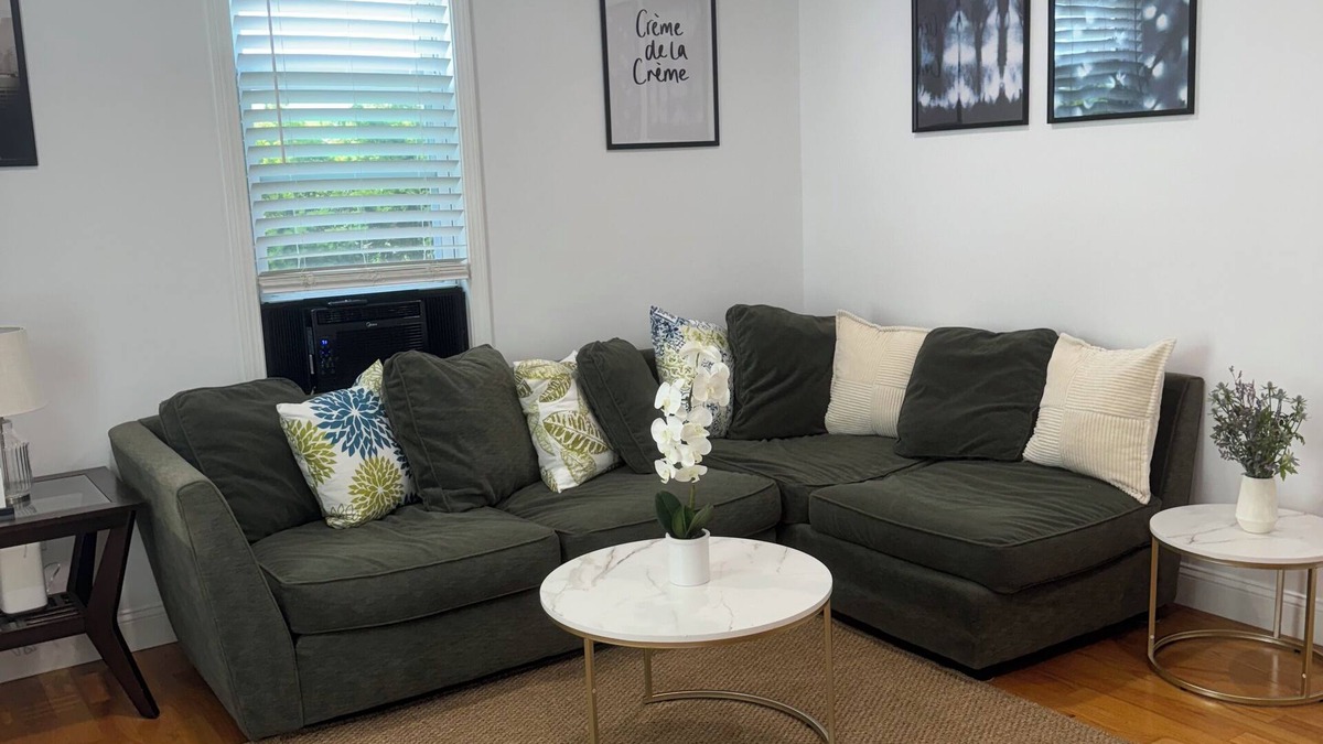 Watertown Apartment | Charming Townhouse 12 minutes to Boston