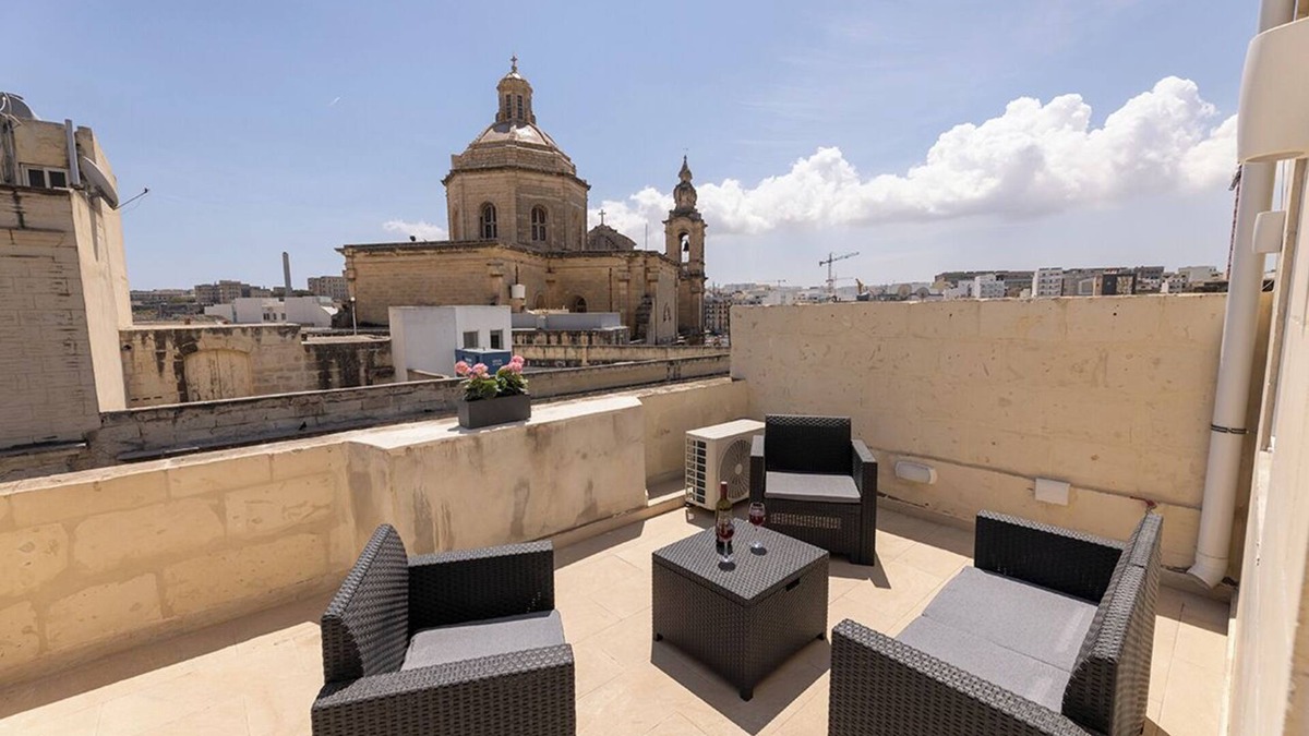 Msida House | Charming townhouse, fully airconditioned in central Imsida.