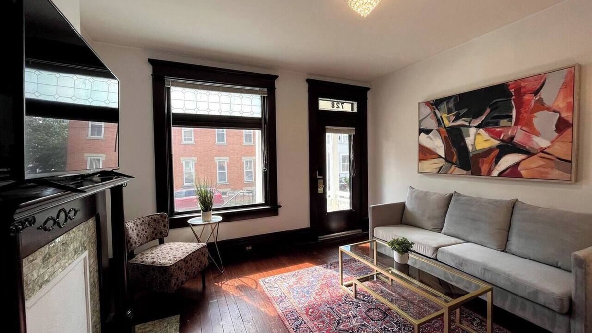 Short North House | Charming Townhouse | Short North Arts District