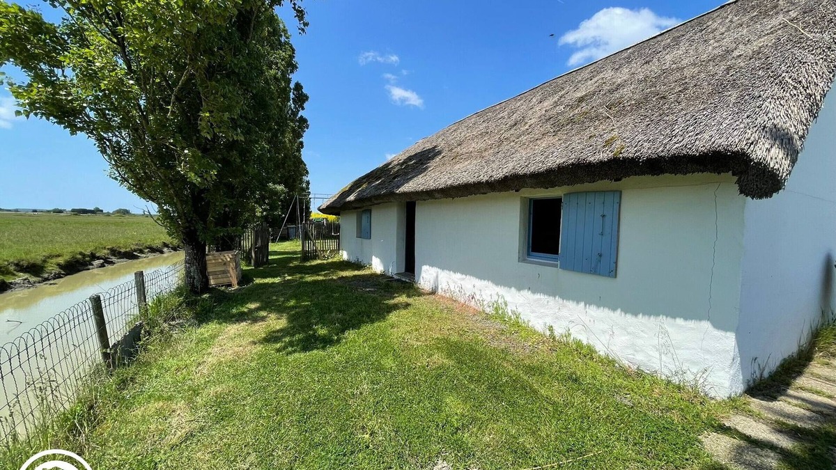 Beauvoir-sur-Mer Cottage | Charming traditional cottage in the Breton Marsh