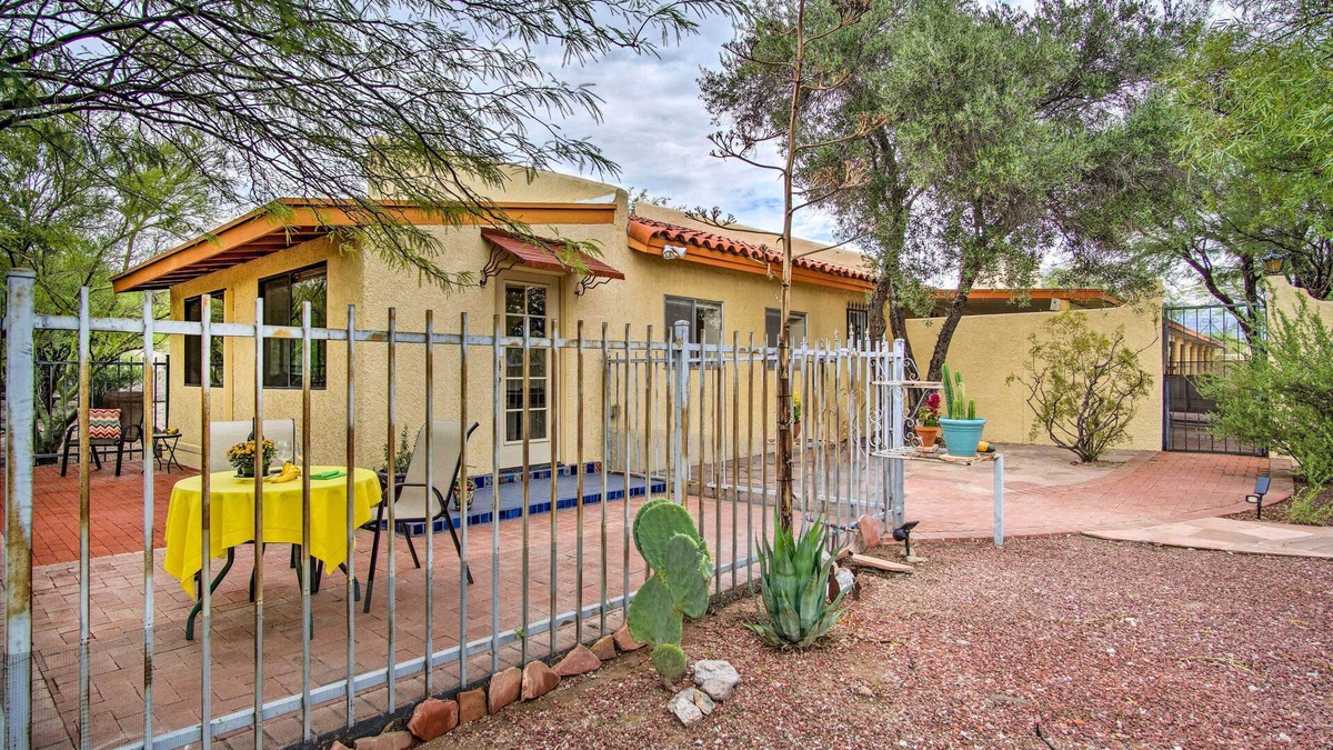 Tanque Verde House | Charming Tucson Casita Near Hiking & Biking!