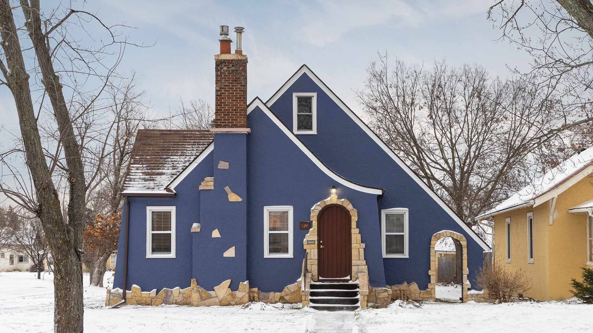 Brainerd House | Charming Tudor in the heart of Brainerd