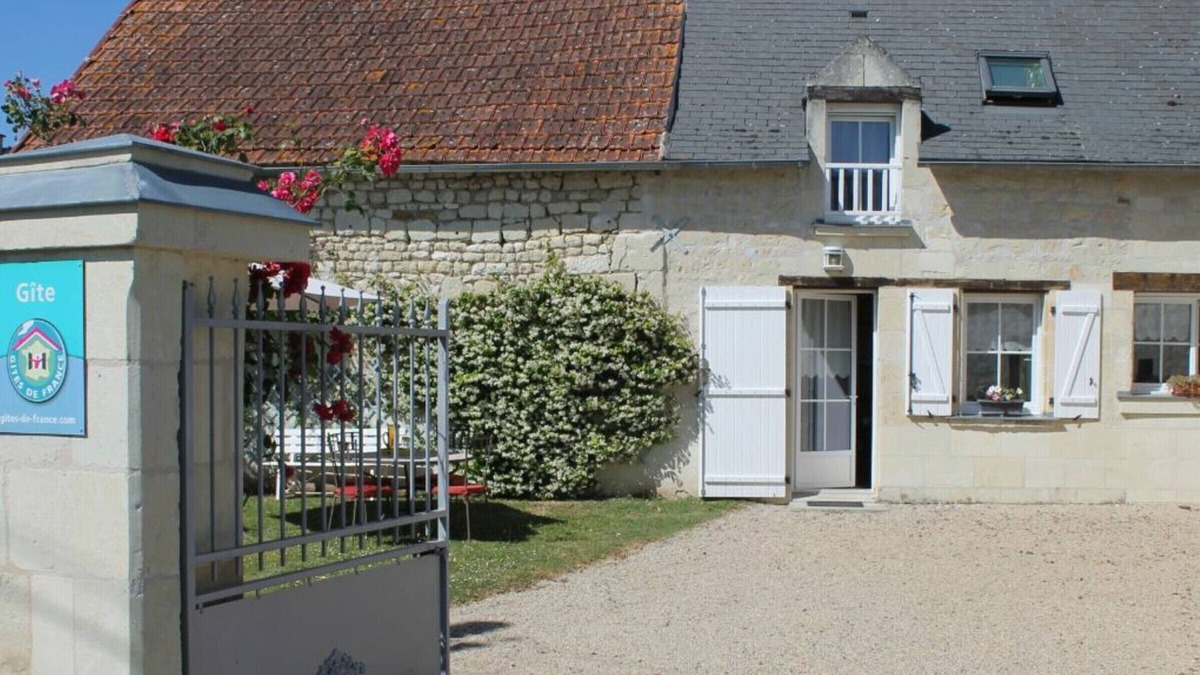 Savigny-en-Veron Cottage | Charming Tufa Stone Cottage with Courtyard, Near Loire Castles, Electric Bike Rental Available