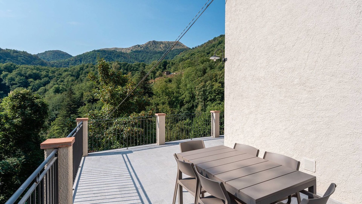 Pascoso House | Charming Tuscan Stone House - Near Lucca
