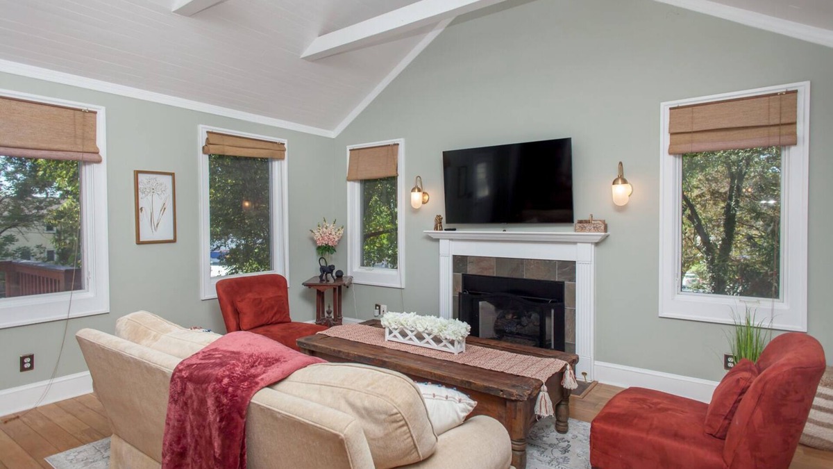 Martha Jefferson House | Charming Updated 3 Bedroom Home Near Downtown