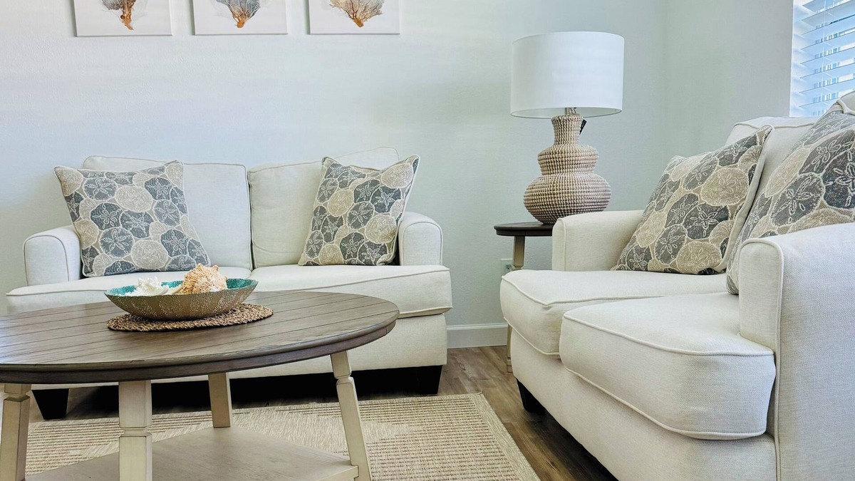 Yacht Club House | Charming Vacation Home close to Yacht Club Beach