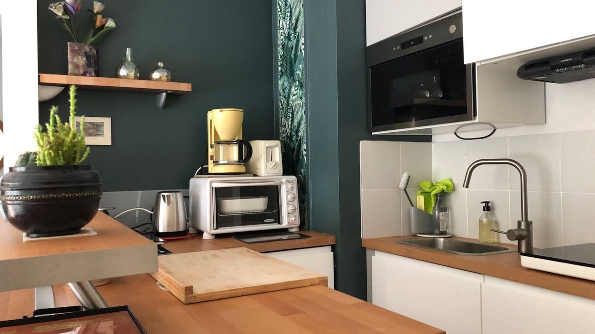 Chamalieres Apartment | Charming, very quiet F2 just a few minutes' walk from the Royat thermal baths.