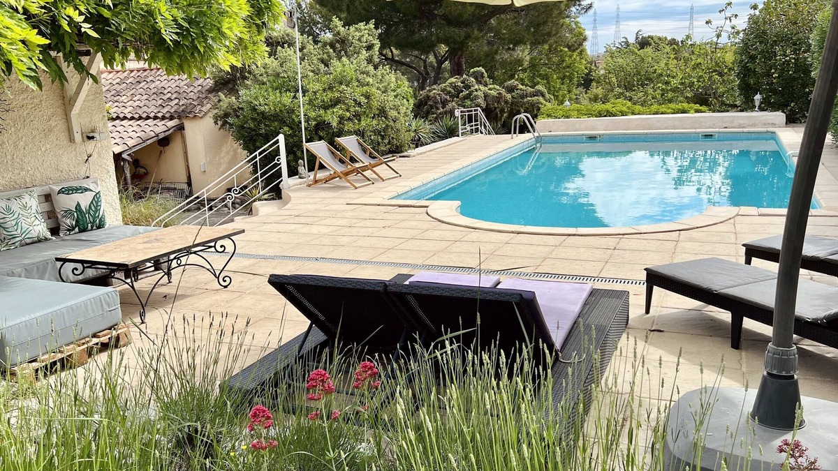 Saint-Jean-de-Vedas Villa | Charming villa with magnificent pool