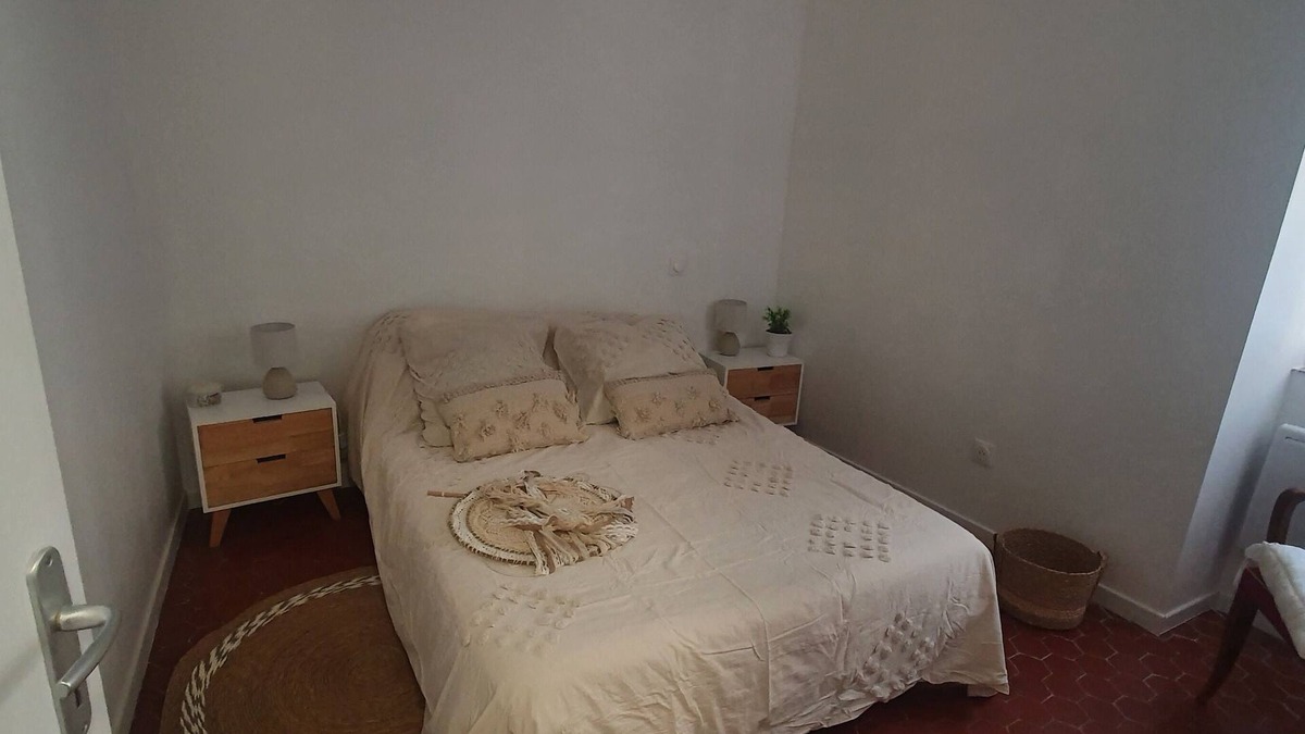Saint-Jean-du-Bruel House | charming village house in the heart of the village