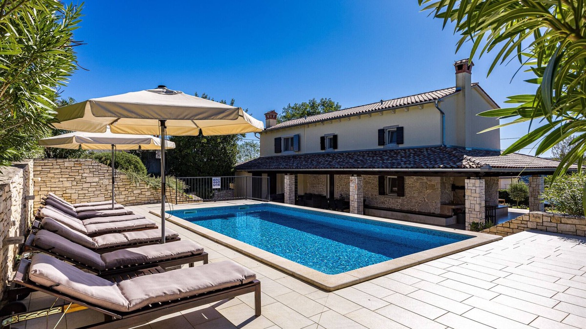 Topid Villa | Charming Villa Antoana for families and kids in Labin - Rabac with kids playground & private pool