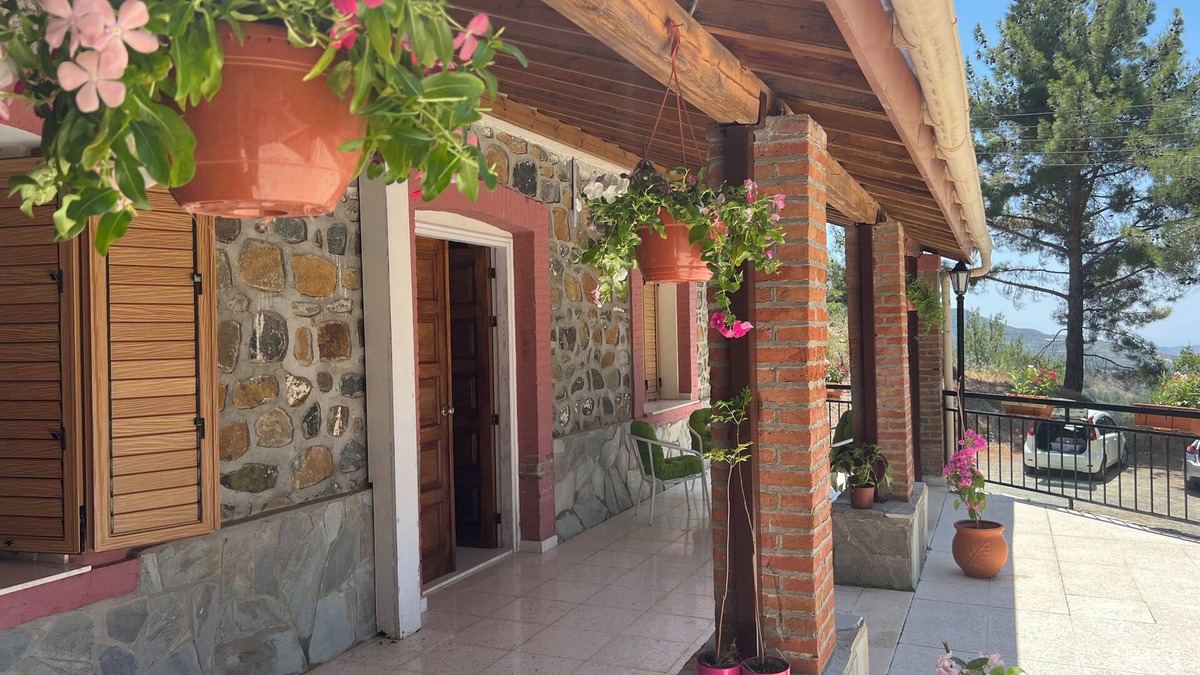 Platres Villa | Charming Villa in Pano Platres, Cyprus - Your Home Away from Home