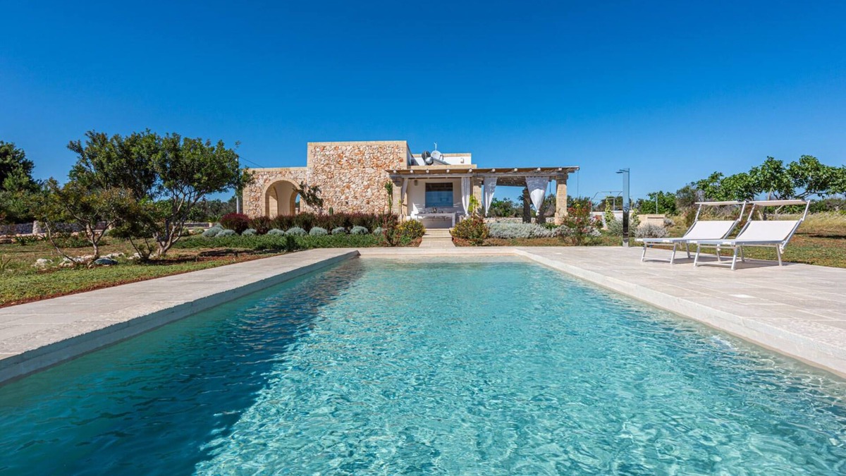 Salve Villa | Charming villa in Salento, surrounded by greenery and just minutes from the beaches.