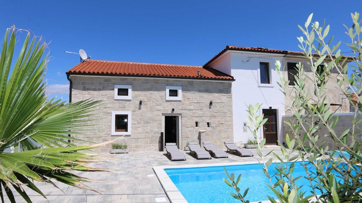 Gabonjin Villa | Charming Villa Kristina with Pool