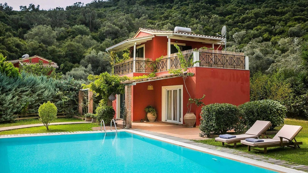 Mikros Gialos Villa | Charming villa w/pretty garden, 5min walk to beach