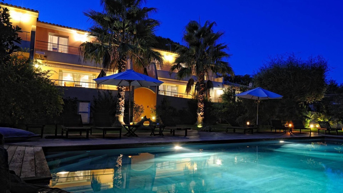 Porto-Vecchio House | Charming * villa with heated pool, near town center