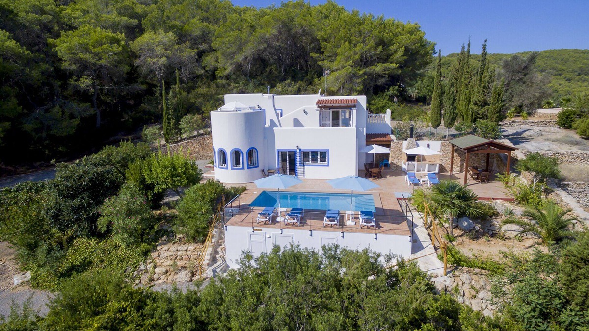 Sant Carles de Peralta Villa | Charming villa with pool. Can Toni Mateu.