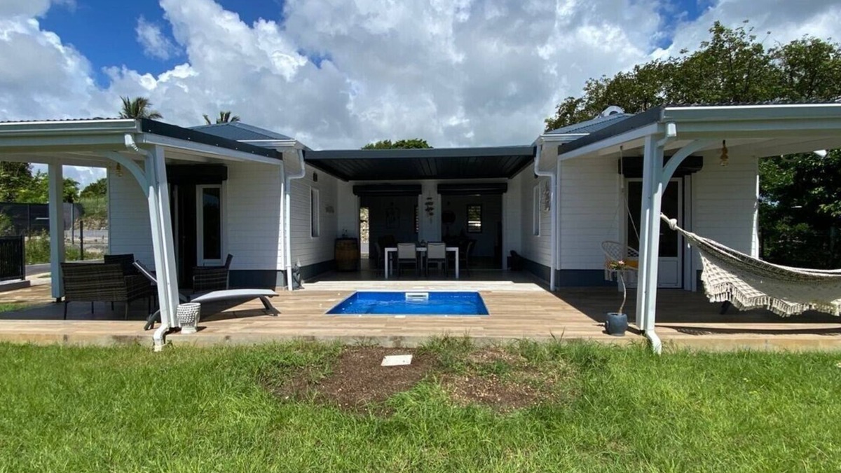 Perinet Villa | Charming villa with jacuzzi 5 minutes from the beach