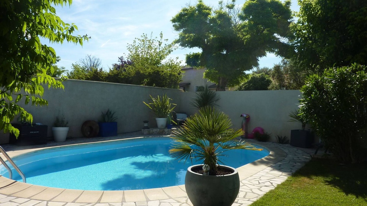 Trets Villa | Charming villa with pool in a quiet, leafy setting, 20 min. from Aix-en-Provence