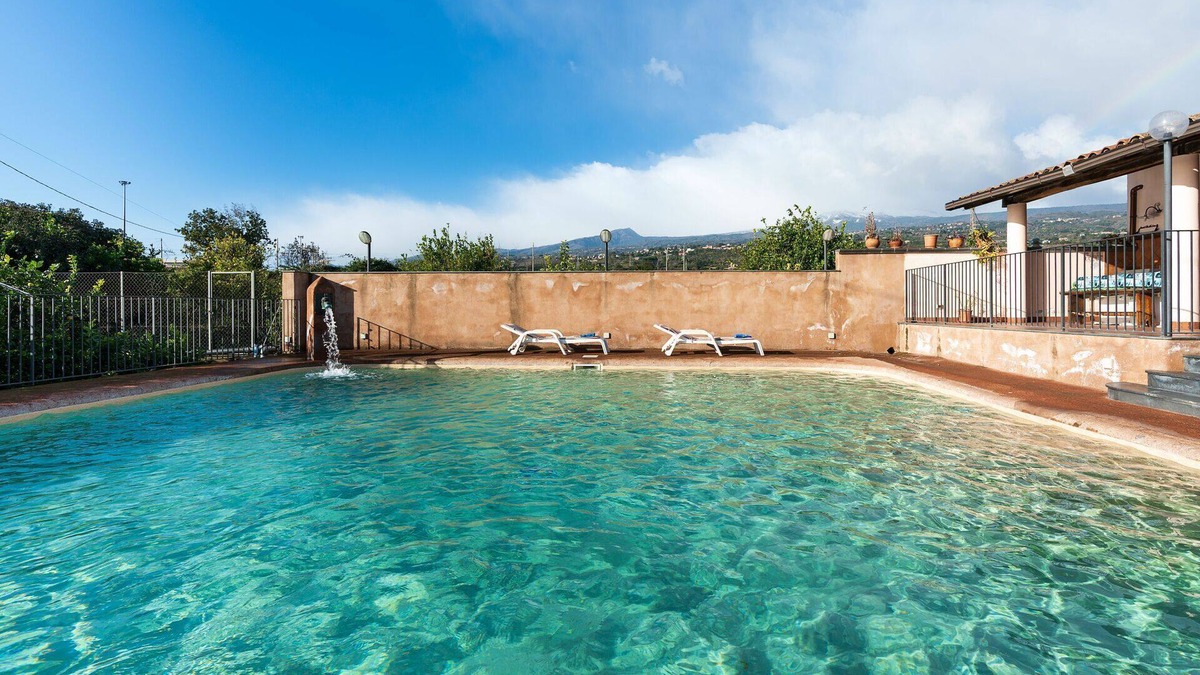 Coste House | Charming villa with pool, blossoming garden & view