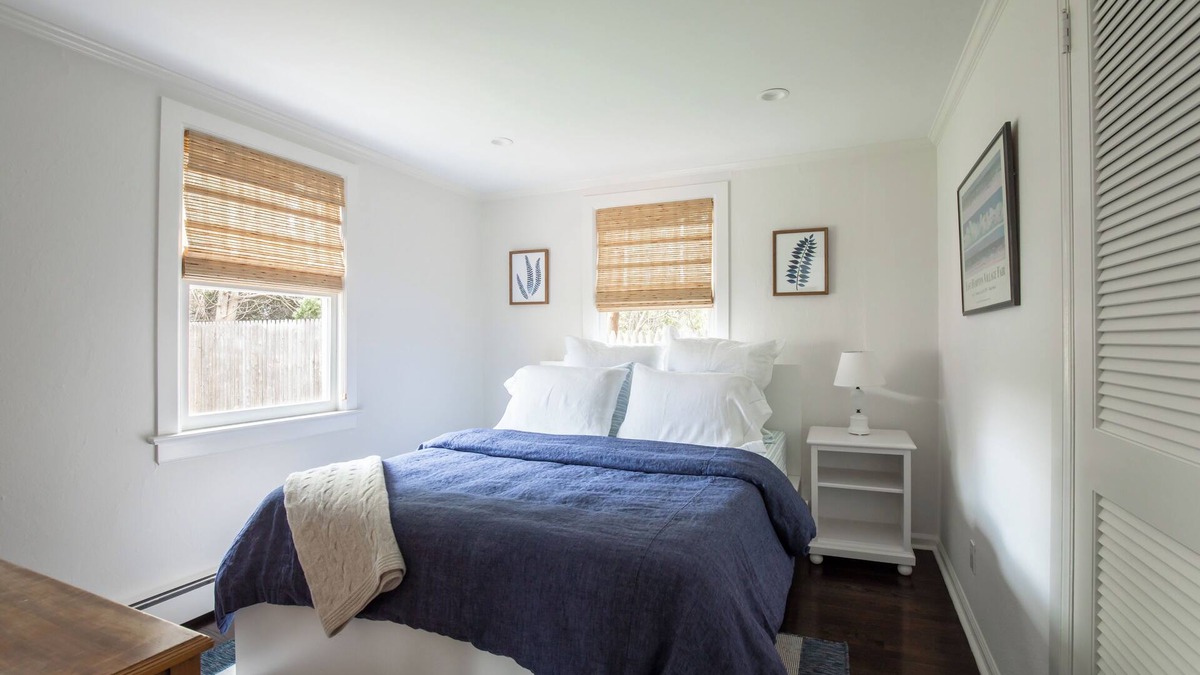 Village of East Hampton Cottage | Charming Village Cottage - walk to train and shops.