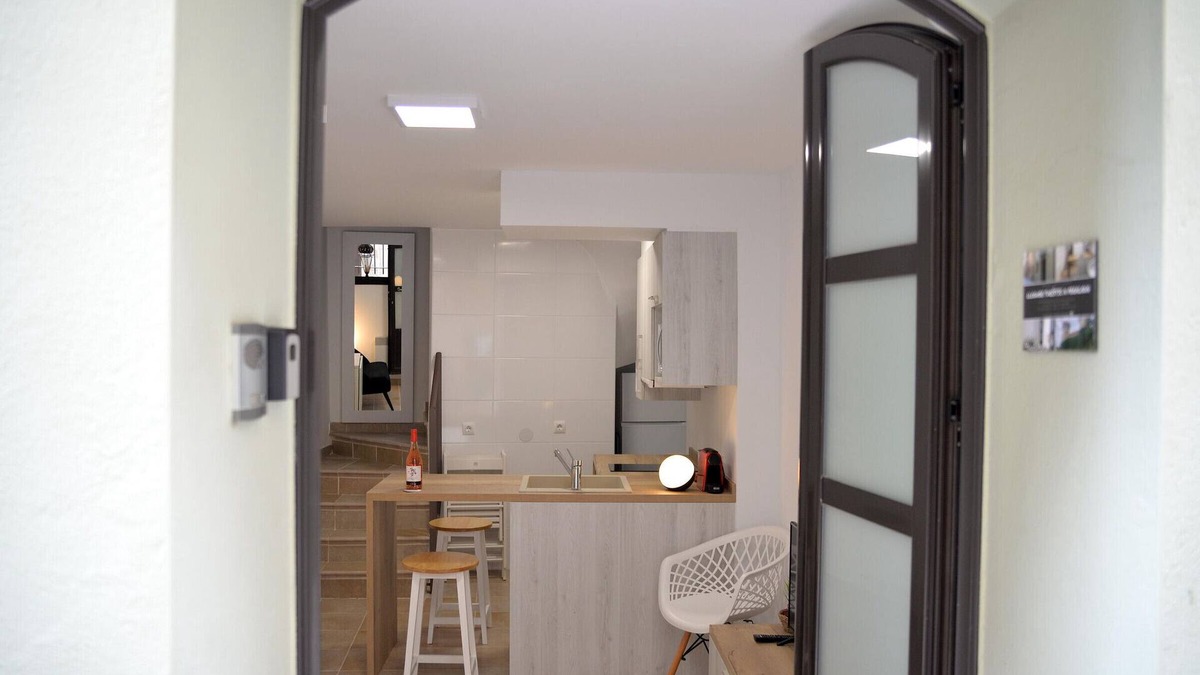 Perelada Apartment | Charming Village House in Central Peralada with Modern Amenities