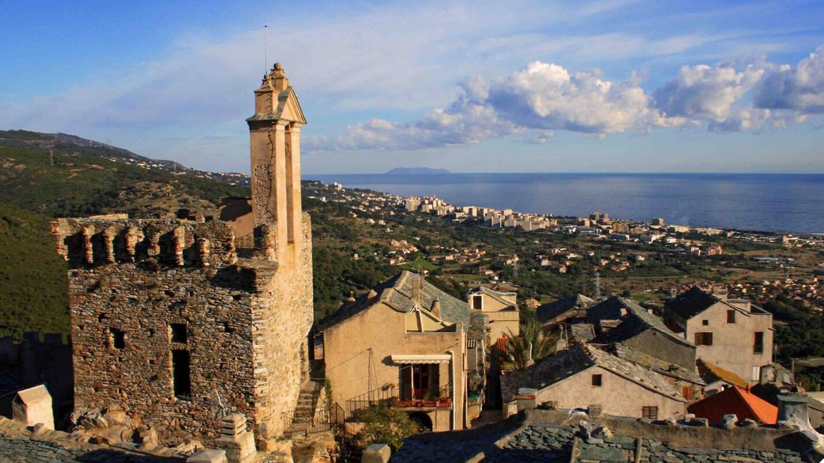 Furiani House | Charming village house near the sea casa di paese vicino al mare