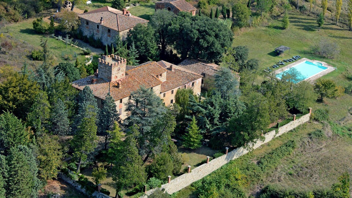 Bucine Villa | Charming villas for holidays and weddings , cooking class, Wi-fi