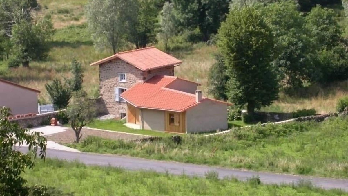 Polignac Cottage | Charming Vineyard House Near Historic Puy-en-Velay with Enclosed Garden and Family Amenities