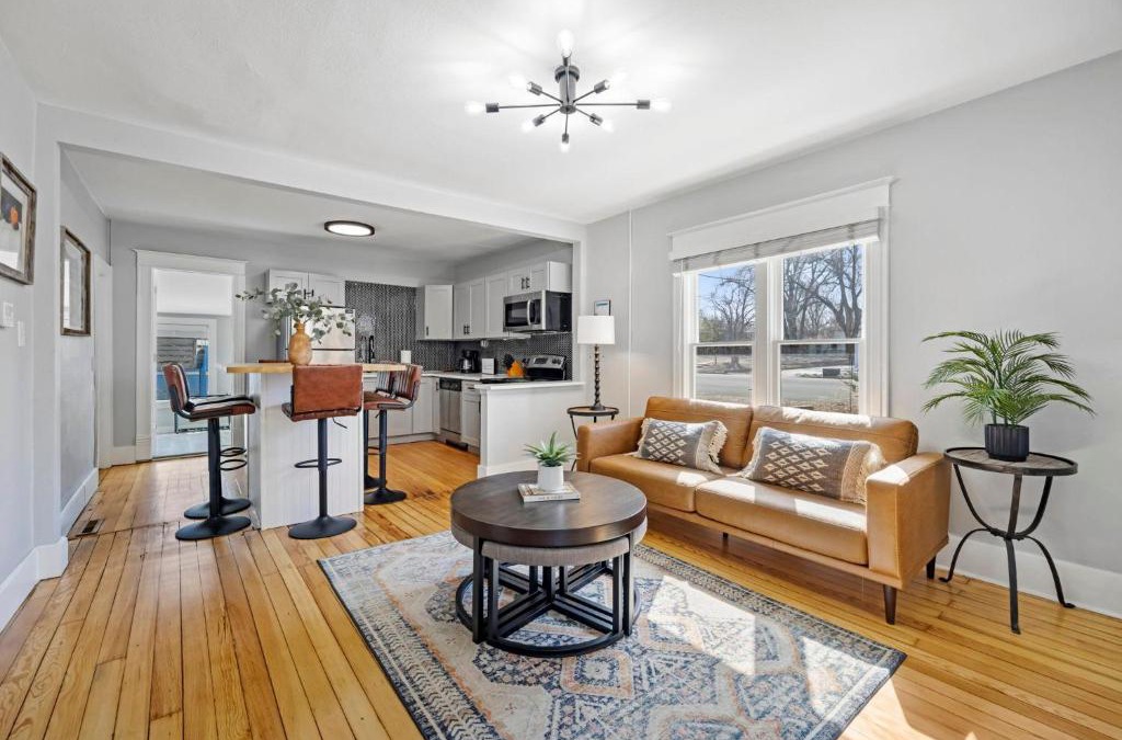 Fort Collins House | Charming Vintage Cottage with Hot Tub & Free Bikes!