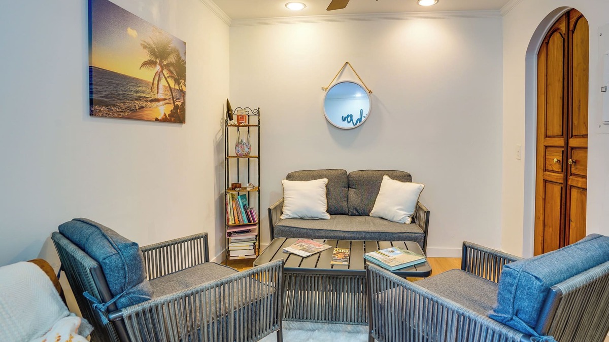 Waialua Condo | Charming Waialua Vacation Rental - Near Beach!