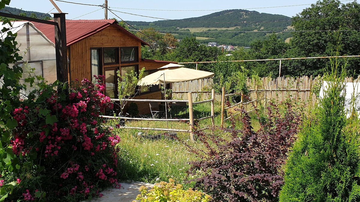Tbilisi Ski Chalet | CHARMING, WARM, QUITE A UNIQUE CHALET WITH THE MOUNTAINS VIEW!
